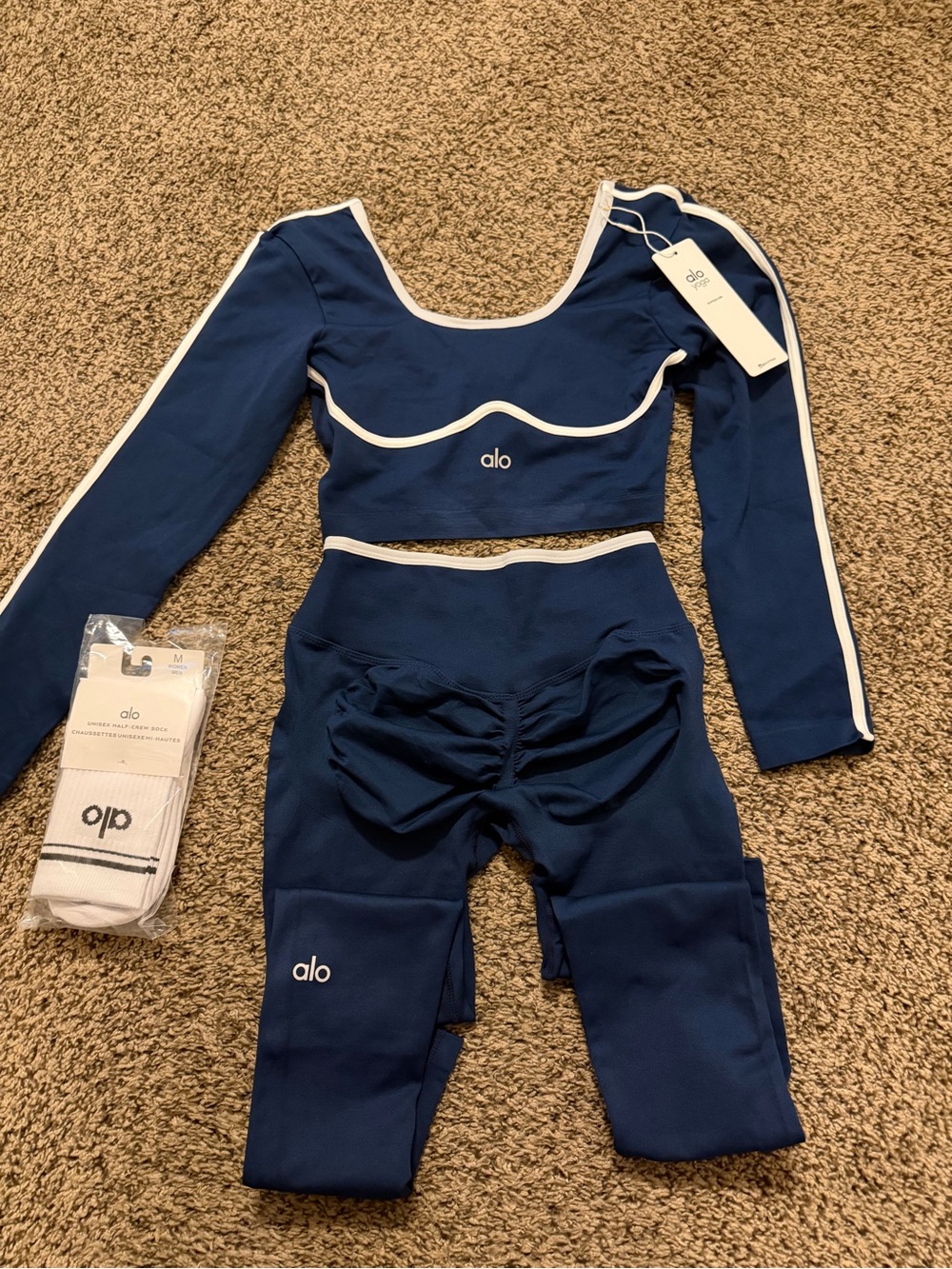 ALO Yoga Navy Crop Top & High-Rise Leggings Set with White Trim